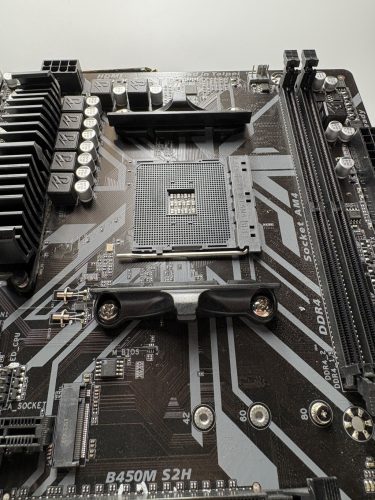 AMD  GIGABYTE B450M S2H AM4 Alaplap
