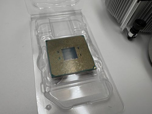 AMD Ryzen 5 3400G 4C/8T 4.2GHz RX VEGA 11 APU AM4 Processzor